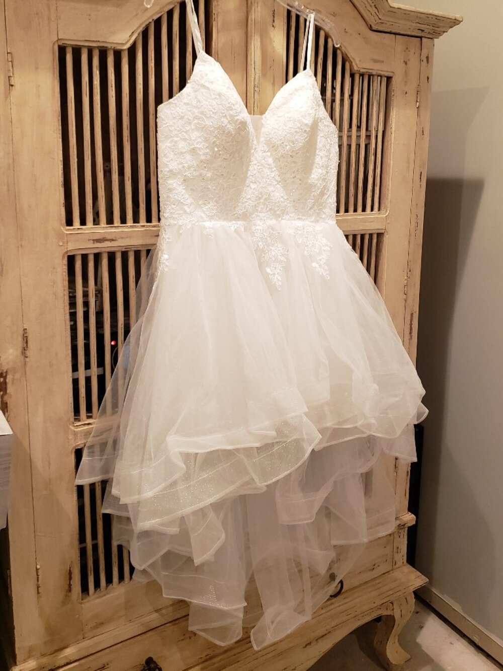 White Spaghettie Strap Hi Low Bridal Wedding Dress  New with Tags